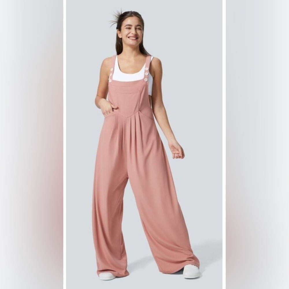 Halara Women’s Sz L Adjustable Strap Button Pockets Waffle Casual Overalls NWT